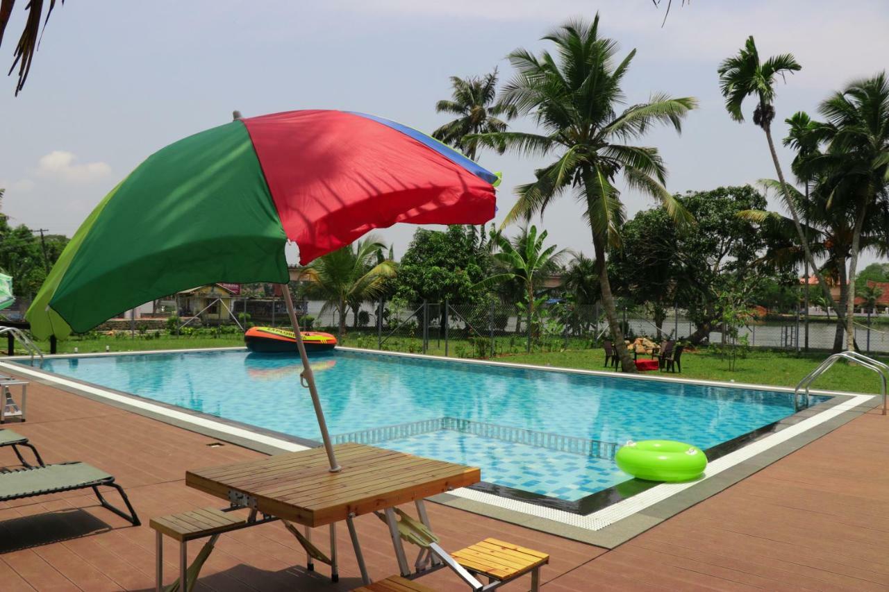 Water'S Edge Villas Alappuzha Kültér fotó